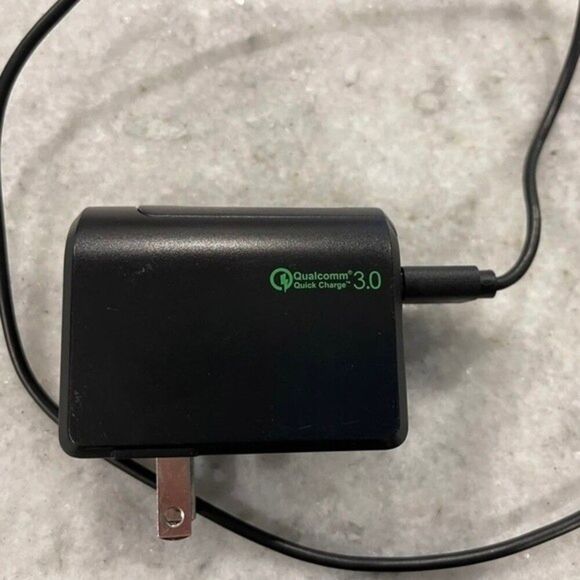 Qualcomm Quick Charge 3.0 Wireless Charging Pad - Picture 6 of 6